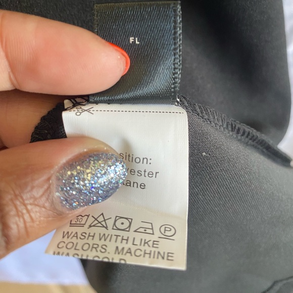 LITTLE BLACK DRESS🖤 - Picture 5 of 8